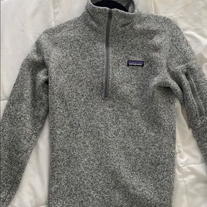 small grey patagonia half zip sweater